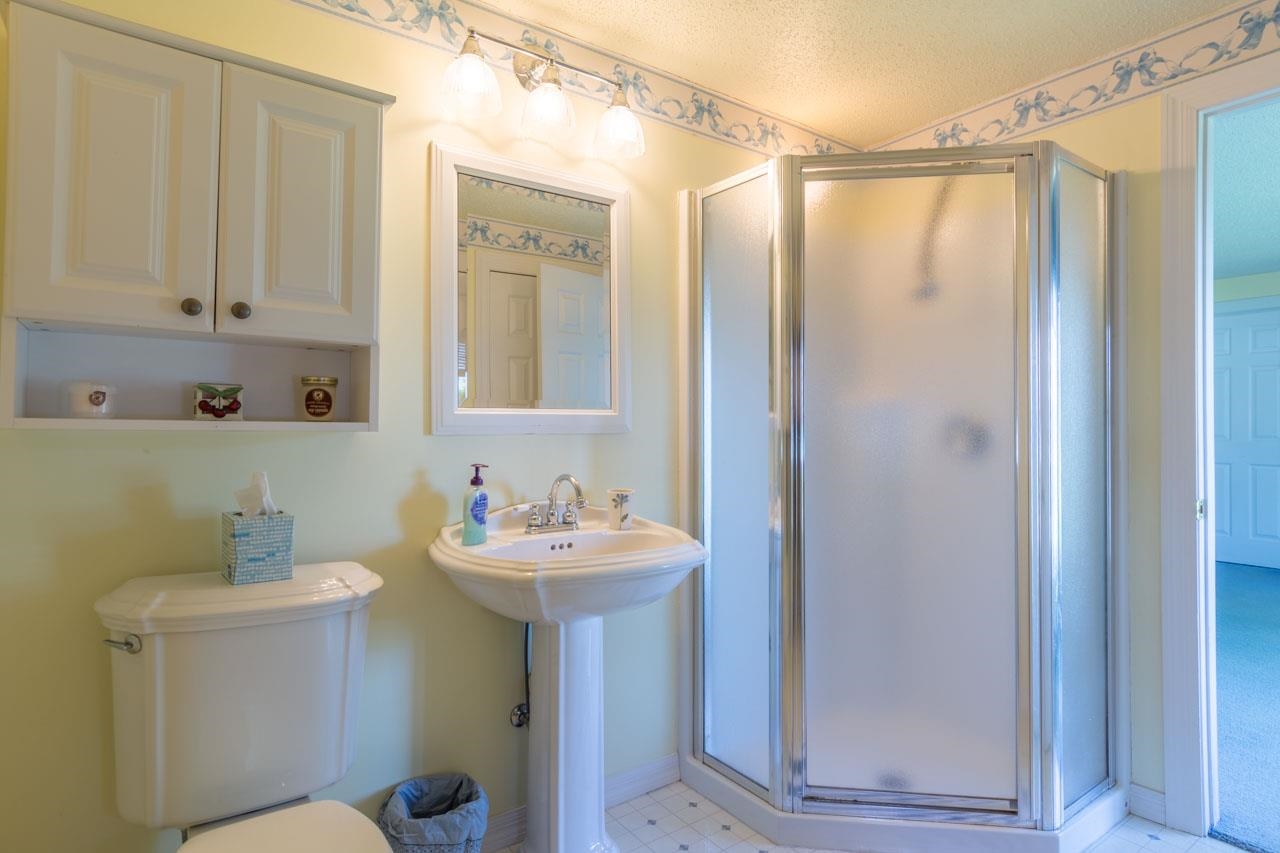 6461 South Maple City Road Maple City, MI 49664 - Photo 17 of 30 1903868-16.JPG
