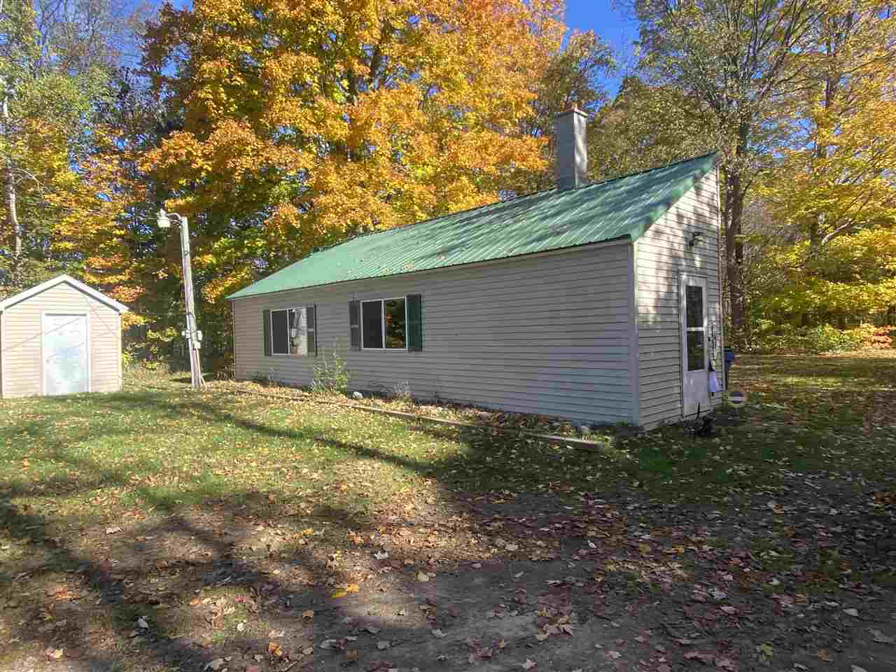 1413 North Lamb Road Interlochen, MI 49643 - Photo 2 of 32 1894489-1.JPG