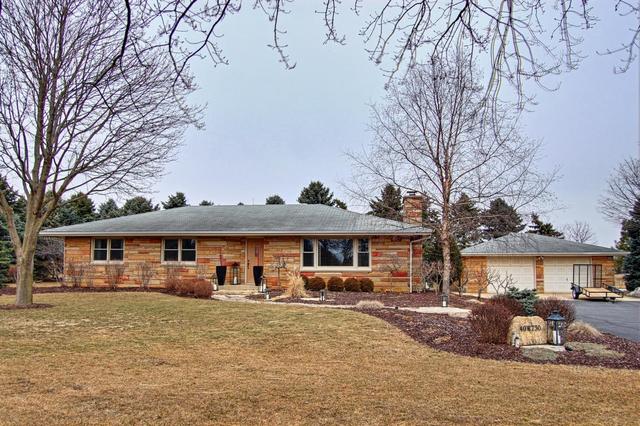 40W730 Russell Road Elgin, IL 60124 - Photo 1 of 17