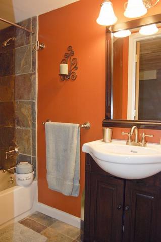 40W730 Russell Road Elgin, IL 60124 - Photo 10 of 17