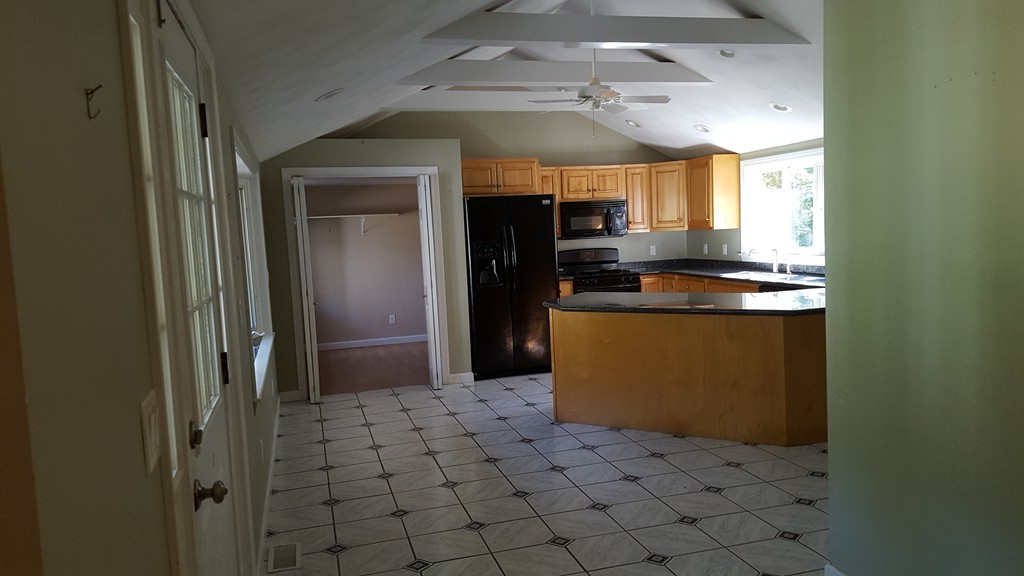 367 Chase Road Dartmouth, MA 02747 - Photo 4 of 15 Gallery Image 4