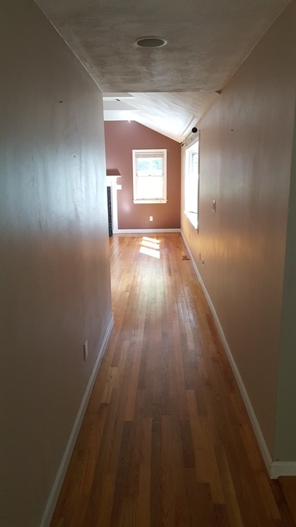 367 Chase Road Dartmouth, MA 02747 - Photo 5 of 15 Gallery Image 5