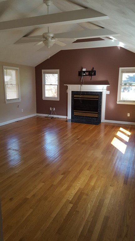 367 Chase Road Dartmouth, MA 02747 - Photo 6 of 15 Gallery Image 6