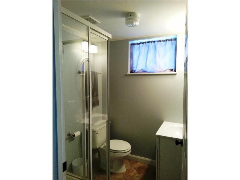 9406 Woodcrest Road Pittsburgh, PA 15237 - Photo 24 of 25 Full Bath. Full bath in lower level, nicely updated