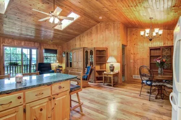 $475,000 | 141 17 3/4 - 18 1/2 Street, Dallas, WI 54733