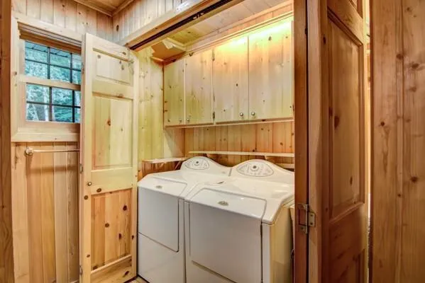 $475,000 | 141 17 3/4 - 18 1/2 Street, Dallas, WI 54733