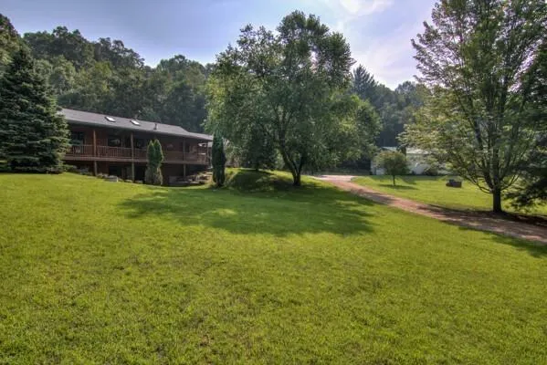 $475,000 | 141 17 3/4 - 18 1/2 Street, Dallas, WI 54733