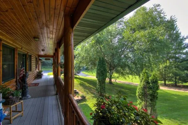 $475,000 | 141 17 3/4 - 18 1/2 Street, Dallas, WI 54733
