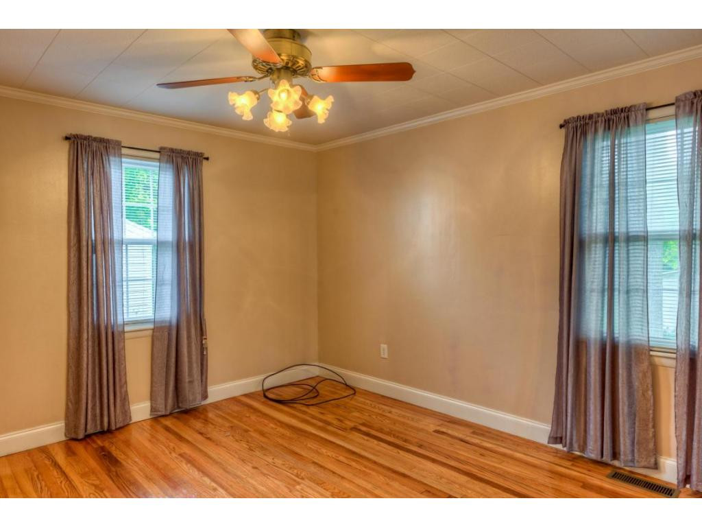 313 Tween Hills Road Bristol, TN 37620 - Photo 14 of 21 Photo 14
