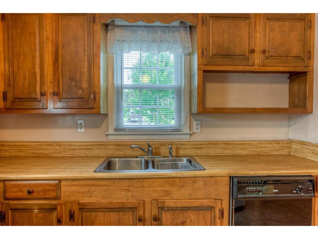 313 Tween Hills Road Bristol, TN 37620 - Photo 10 of 21 Photo 10