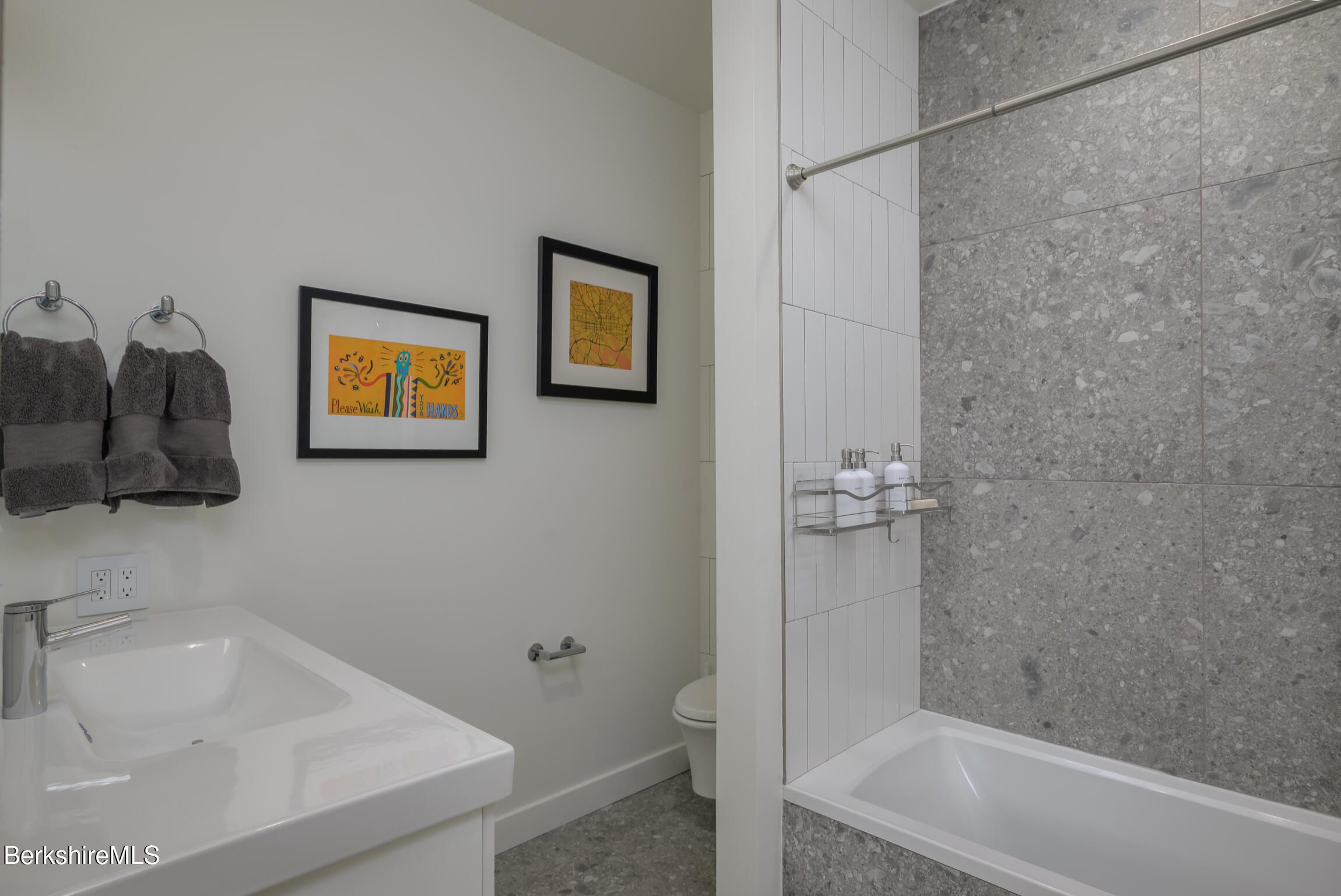 8 River Run Road, Unit 8 Williamstown, MA 01267 - Photo 35 of 38 Hall Full Bath