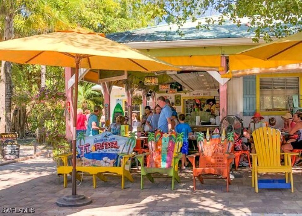 2163-2153 Periwinkle Way Sanibel, FL 33957 - Photo 22 of 37 a view of water fountain in front of building