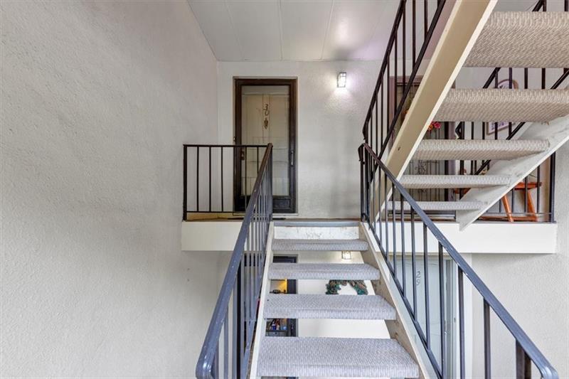 30 Chaumont Square Northwest Atlanta, GA 30327 - Photo 2 of 44