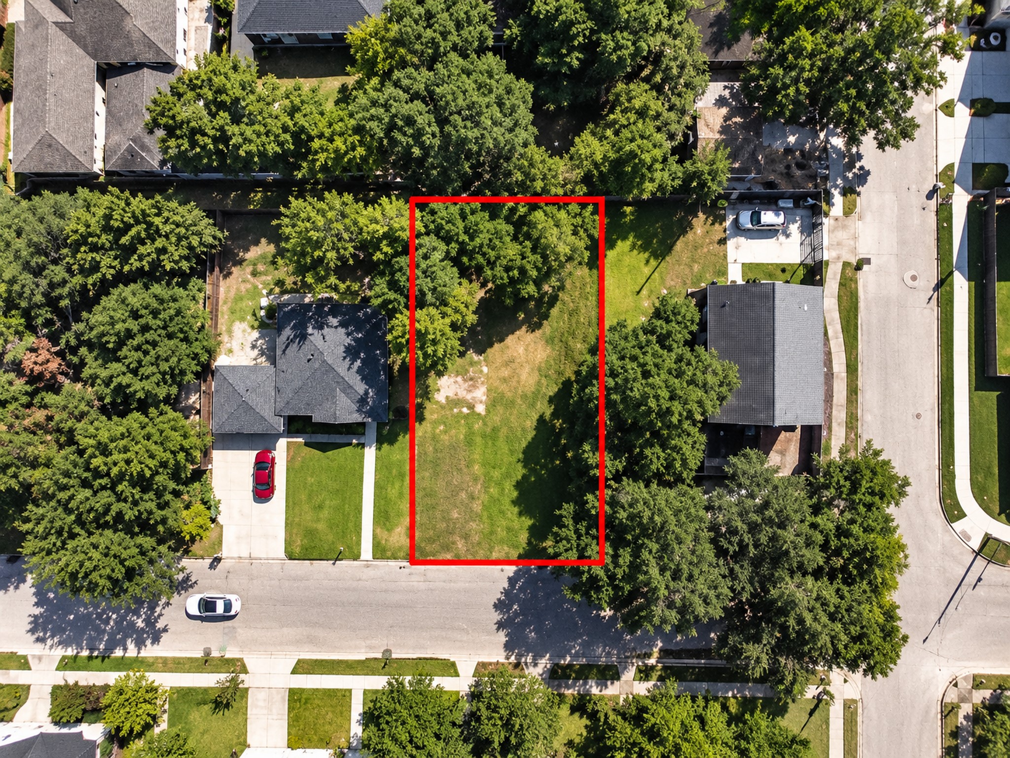 6653 Lozier Street Houston, TX 77021 - Photo 4 of 5 Three replatted lots offer approximately 6,700 square feet of land with 65 feet of frontage on Lozier Street.