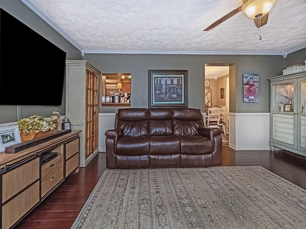4779 Doyle Road Pittsburgh, PA 15227 - Photo 16 of 27 Gallery Image 16