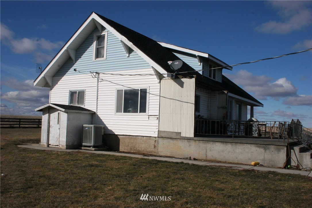 2149 East Seidl Road Ritzville, WA 99169 - Photo 4 of 22