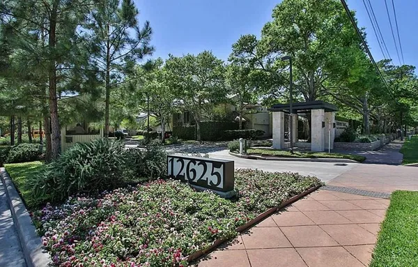 $2,800 | 12625 Memorial Drive, Unit 61, Houston, TX 77024