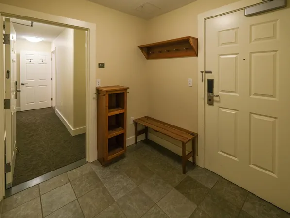 $200,000 | 625-627 Jackson Gore Adams House, Unit 625/627 Q3, Ludlow, VT 05149