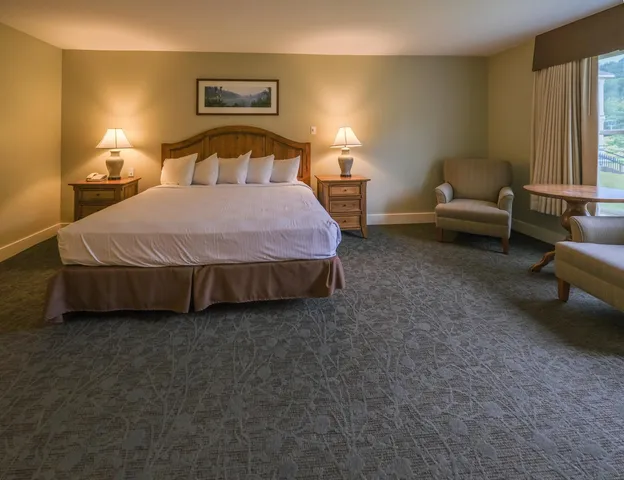 $210,000 | 625-627 Jackson Gore Adams House, Unit 625/627 Q3, Ludlow, VT 05149