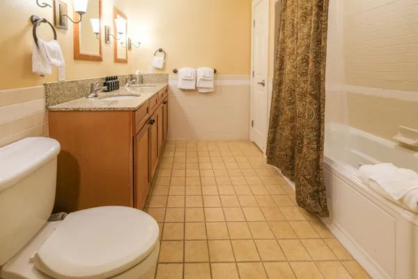 $200,000 | 625-627 Jackson Gore Adams House, Unit 625/627 Q3, Ludlow, VT 05149