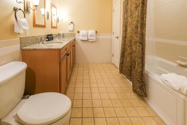 $210,000 | 625-627 Jackson Gore Adams House, Unit 625/627 Q3, Ludlow, VT 05149