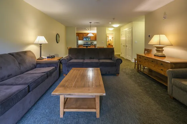 $210,000 | 625-627 Jackson Gore Adams House, Unit 625/627 Q3, Ludlow, VT 05149