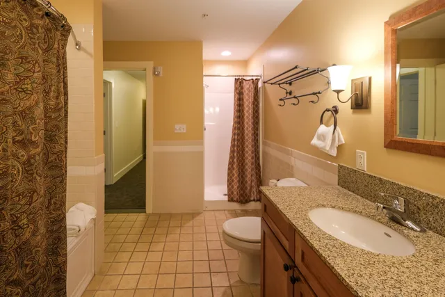 $210,000 | 625-627 Jackson Gore Adams House, Unit 625/627 Q3, Ludlow, VT 05149