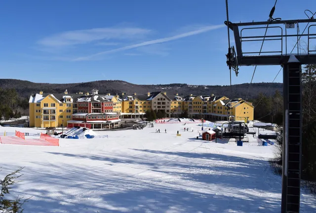 $210,000 | 625-627 Jackson Gore Adams House, Unit 625/627 Q3, Ludlow, VT 05149