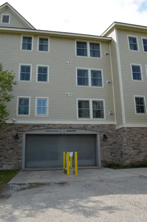 $200,000 | 625-627 Jackson Gore Adams House, Unit 625/627 Q3, Ludlow, VT 05149