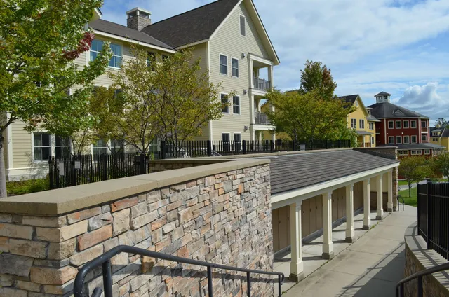 $210,000 | 625-627 Jackson Gore Adams House, Unit 625/627 Q3, Ludlow, VT 05149