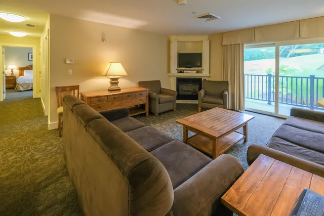 $210,000 | 625-627 Jackson Gore Adams House, Unit 625/627 Q3, Ludlow, VT 05149