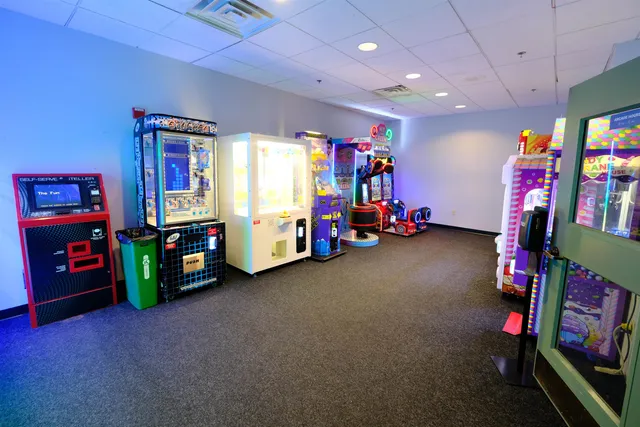 $210,000 | 625-627 Jackson Gore Adams House, Unit 625/627 Q3, Ludlow, VT 05149