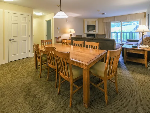 $200,000 | 625-627 Jackson Gore Adams House, Unit 625/627 Q3, Ludlow, VT 05149