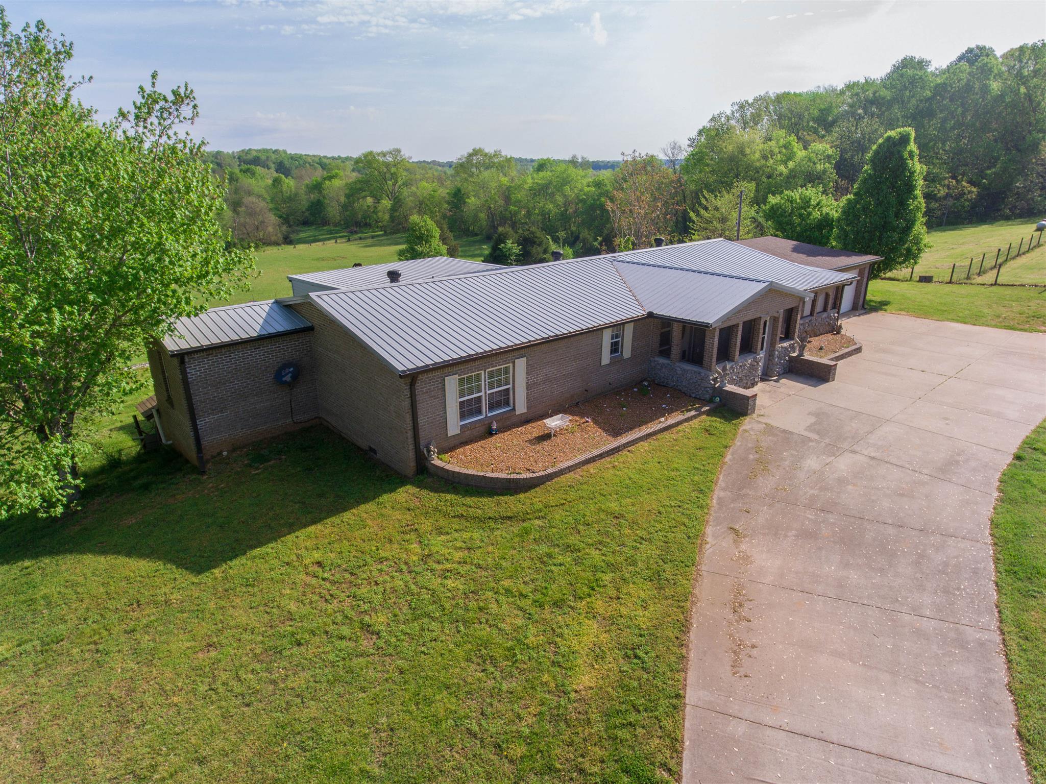 1365 Haynes Road Woodlawn, TN 37191 - Photo 21 of 27 Gallery Image 21