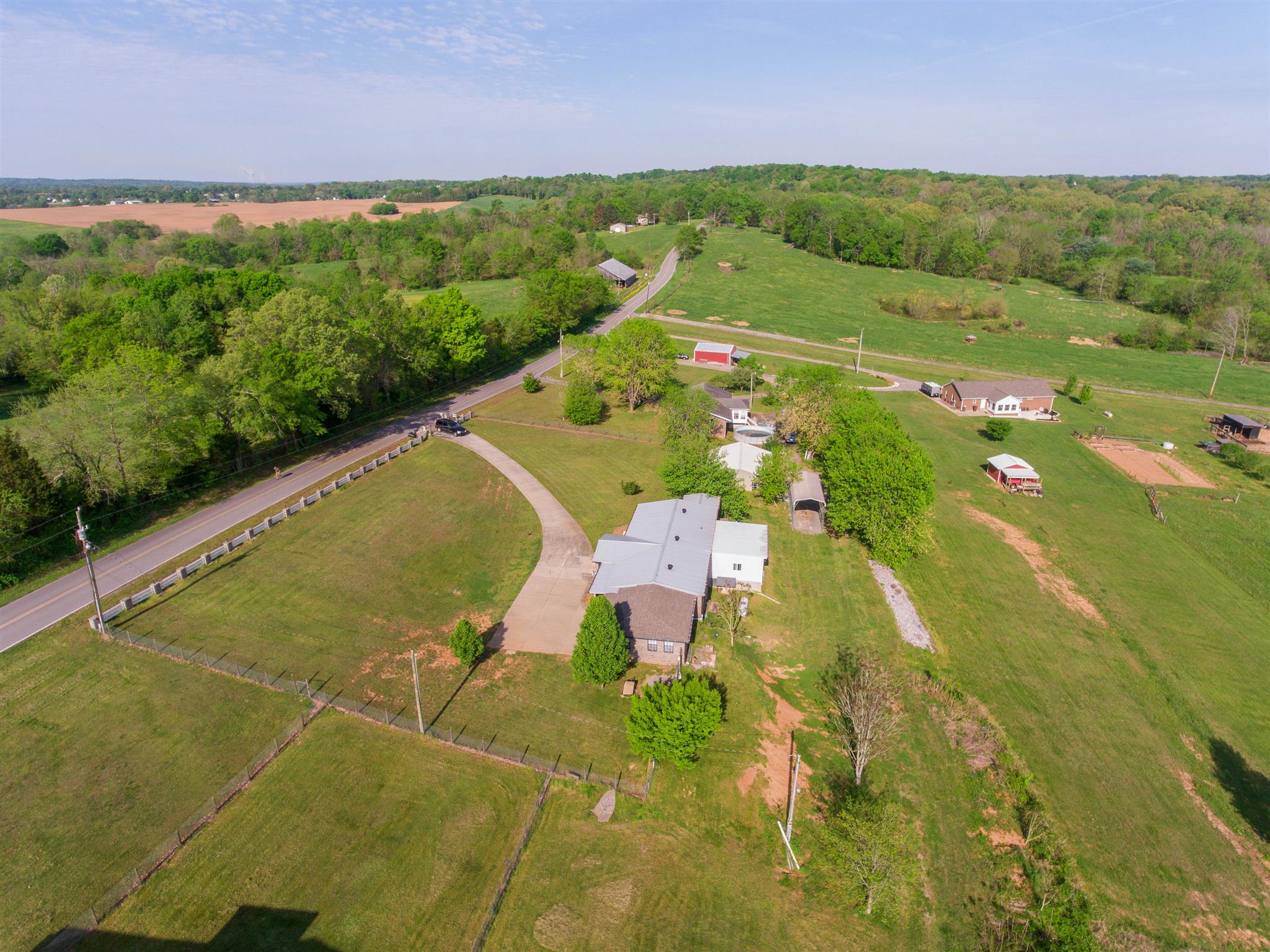 1365 Haynes Road Woodlawn, TN 37191 - Photo 3 of 27 Gallery Image 3