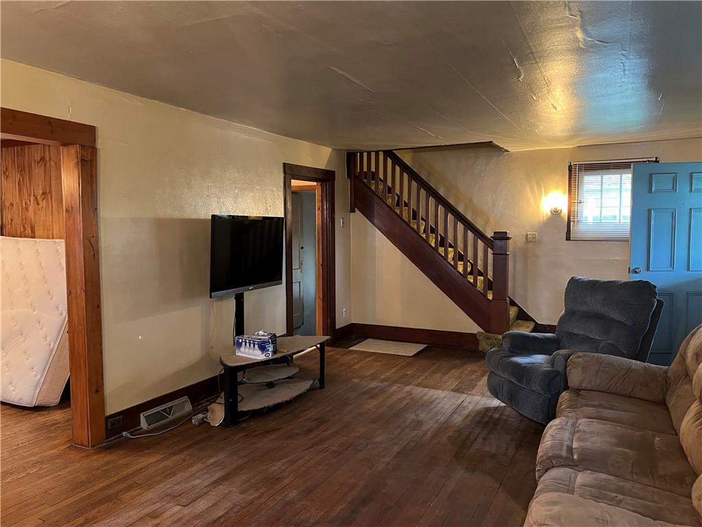 431 Twin Maples Road Derry, PA 15627 - Photo 6 of 12 Gallery Image 6