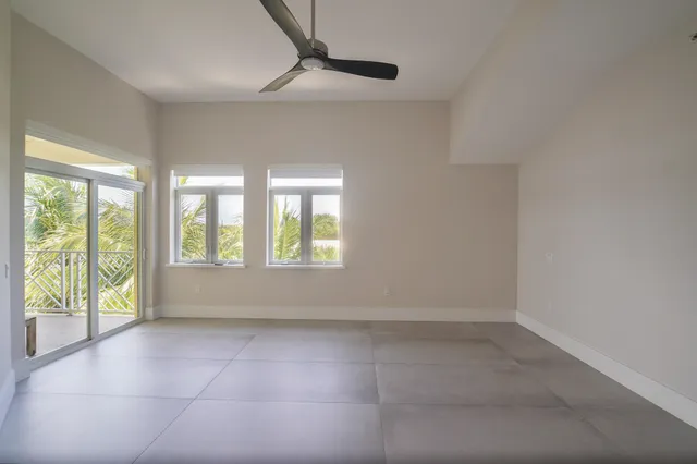 $6,000 | 309 East Ocean Avenue, Unit 302, Lantana, FL 33462