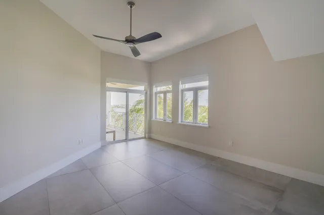 $6,000 | 309 East Ocean Avenue, Unit 302, Lantana, FL 33462