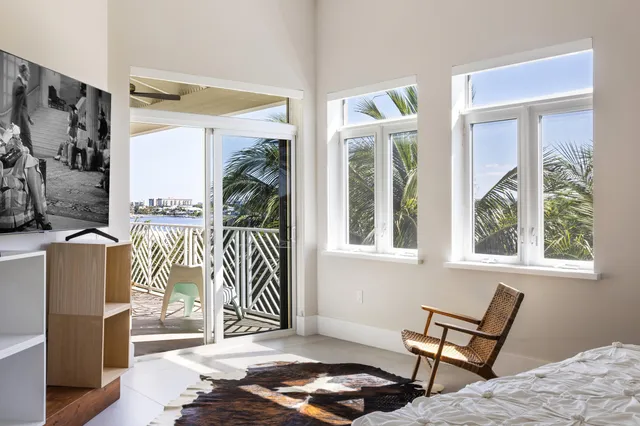 $6,000 | 309 East Ocean Avenue, Unit 302, Lantana, FL 33462