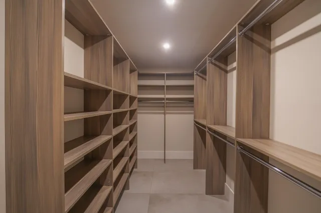 $6,000 | 309 East Ocean Avenue, Unit 302, Lantana, FL 33462