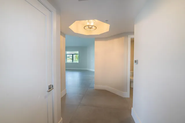 $6,000 | 309 East Ocean Avenue, Unit 302, Lantana, FL 33462