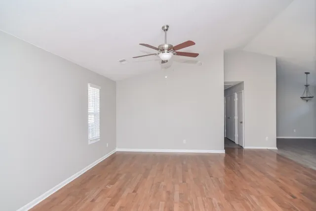 $1,340 | 4734 Waterfront Oak Drive, Memphis, TN 38128