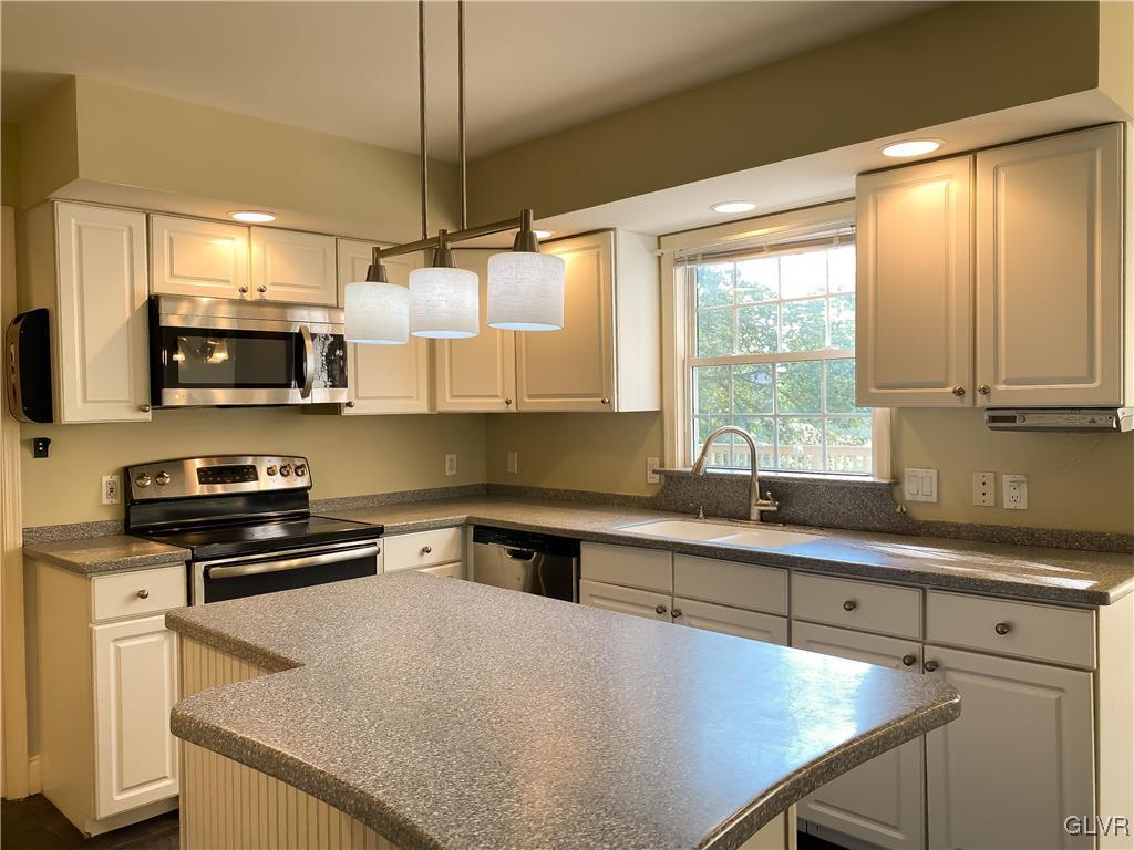 4486 Hanoverville Road Bethlehem, PA 18020 - Photo 7 of 16 Gallery Image 7