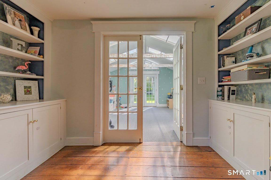 700 Watertown Road Middlebury, CT 06762 - Photo 20 of 39 Sunroom Entrance