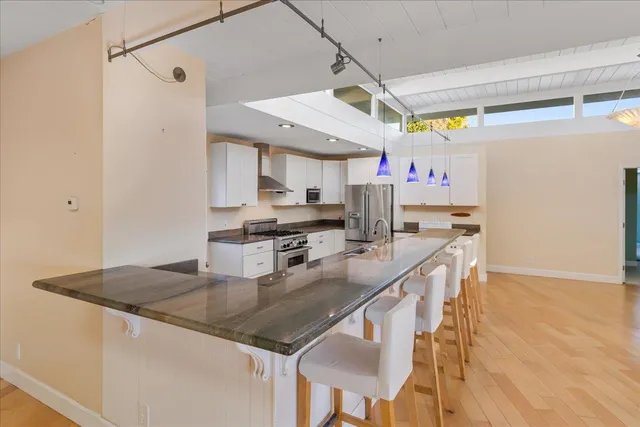 $1,599,000 | 511 Cliff Drive, Aptos, CA 95003