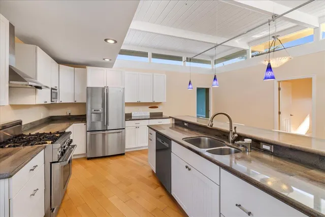 $1,599,000 | 511 Cliff Drive, Aptos, CA 95003