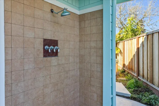 $1,599,000 | 511 Cliff Drive, Aptos, CA 95003