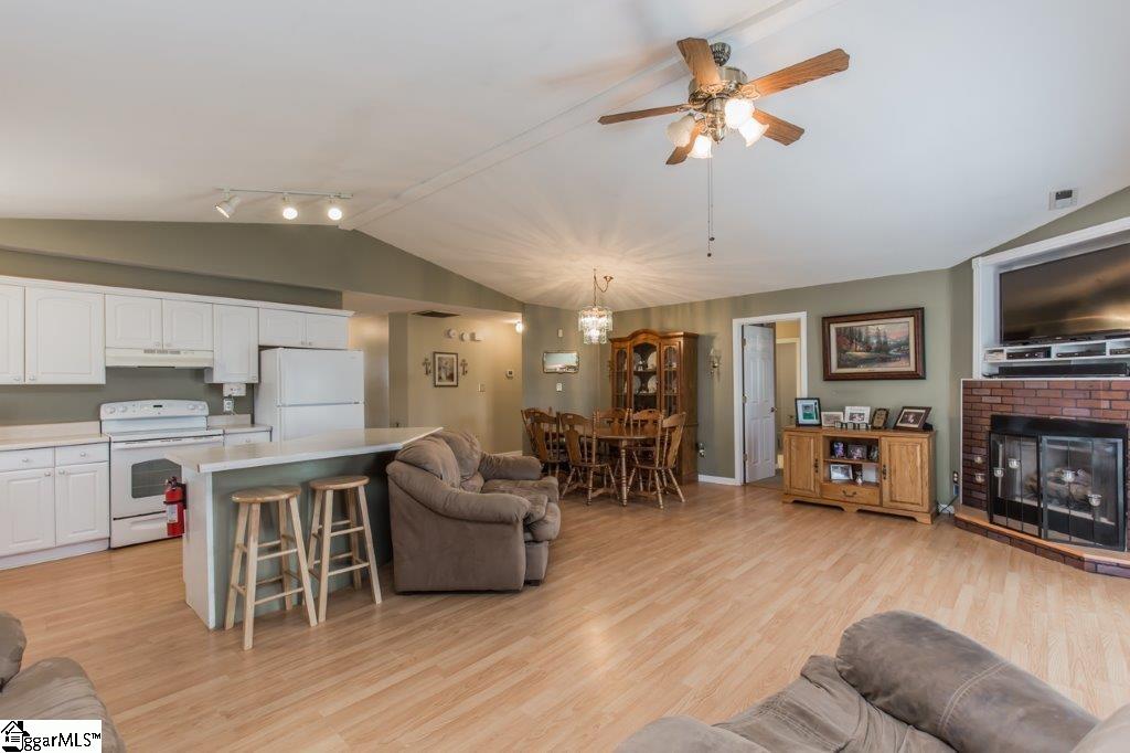 549 Odom Road Easley, SC 29642 - Photo 5 of 18 Gallery Image 5
