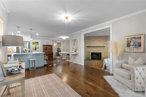 $555,000 | 11621 Tuscany Way, Dallas, TX 75218