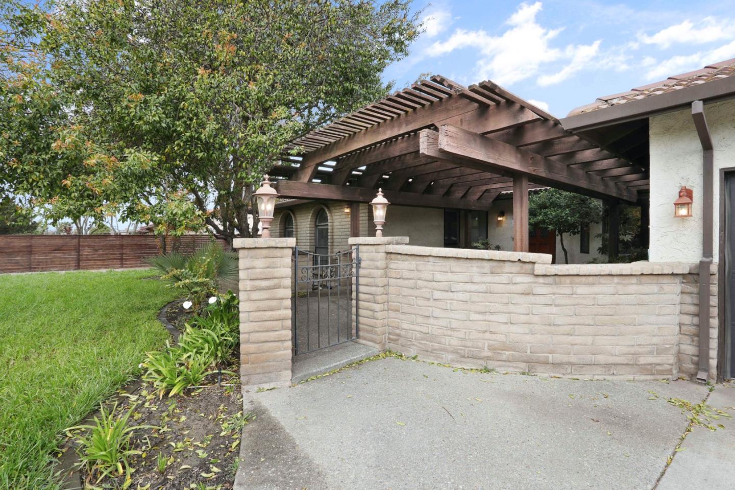 8103 Bates Road Tracy, CA 95304 - Photo 15 of 59 Gallery Image 15